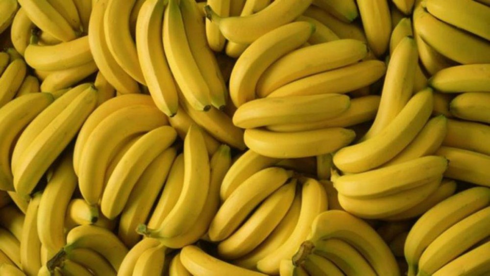 Cum faci ca bananele să reziste proaspete chiar şi două săptămâni. Motivul pentru care nu trebuie ţinute la frigider